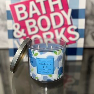 Bath & Body Works 3 Wick Candle
